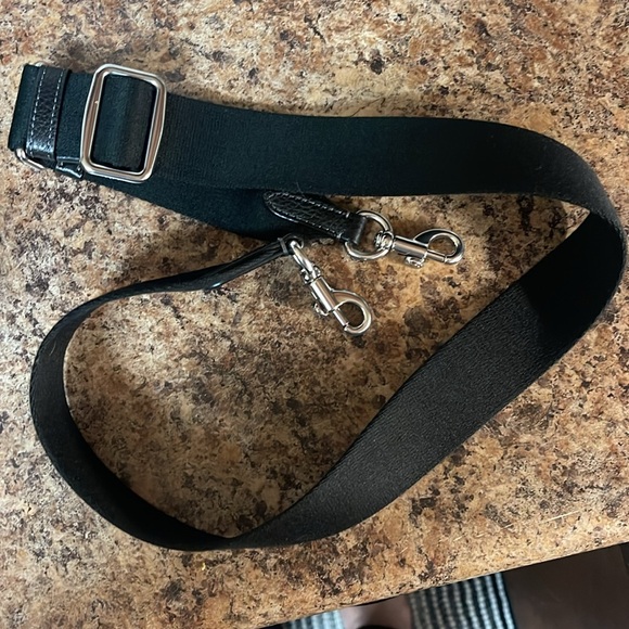 Coach in black pebble leather - Picture 15 of 16